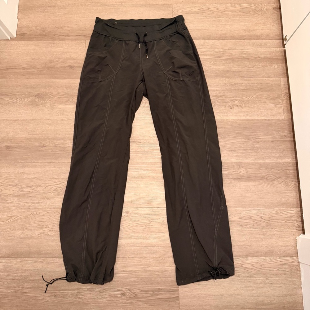 Kuhl Pants Womens 8 Gray Drawstring Outdoor Chino Stretch Jogger Hiking
